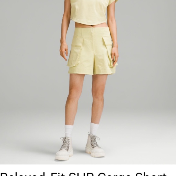 Lululemon high waist cargo shorts 10 - Picture 1 of 2